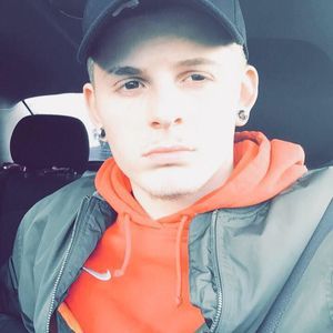 Meet your Posher, Dylan